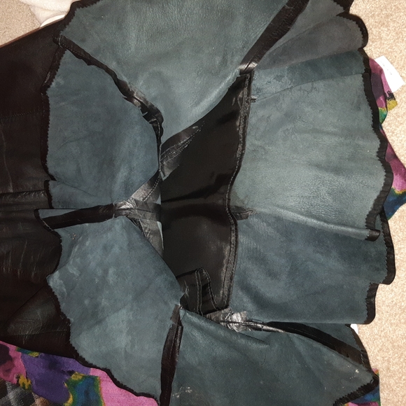 VINTAGE Leather Midi Skirt - Picture 11 of 12